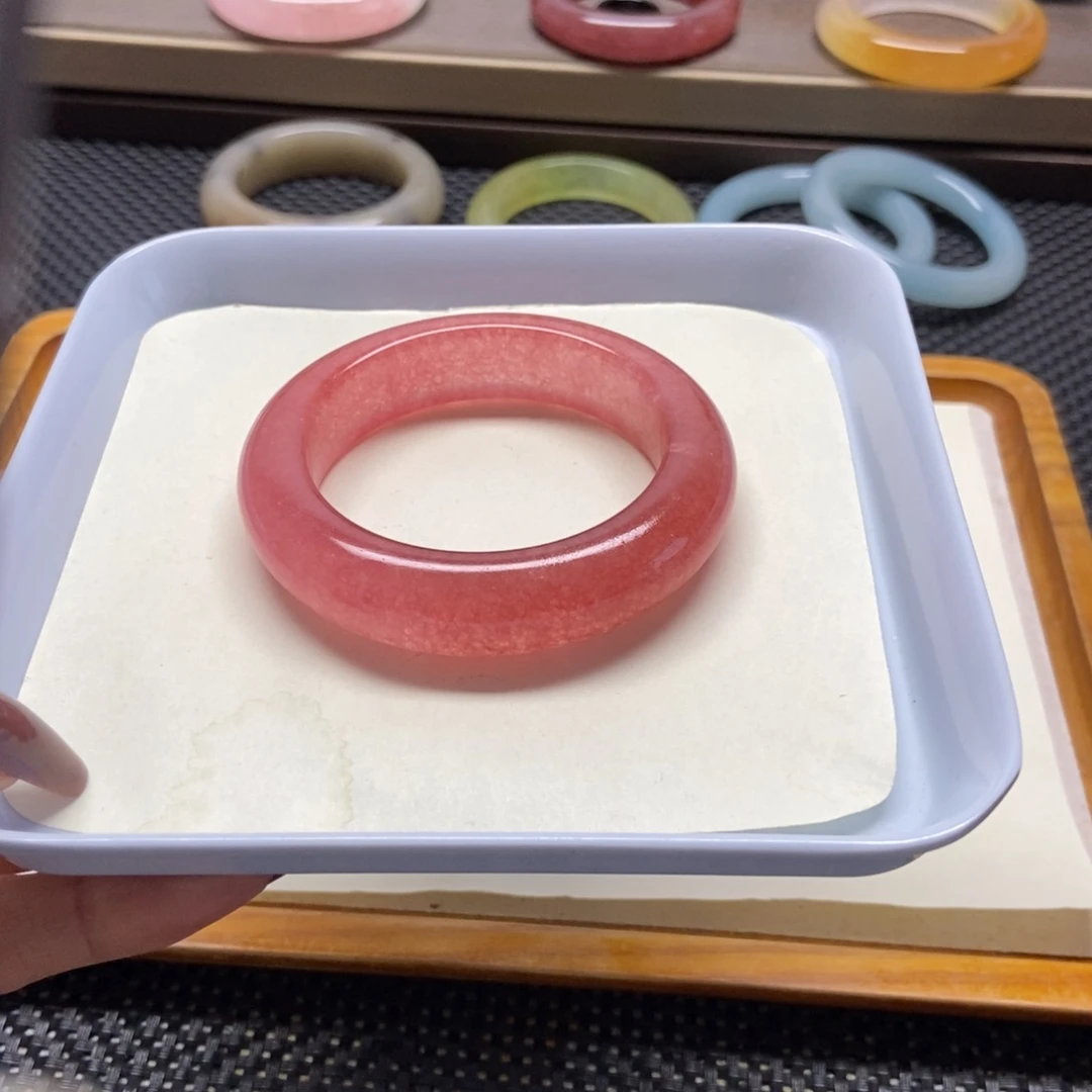 未镶嵌手镯石英岩玉p****、