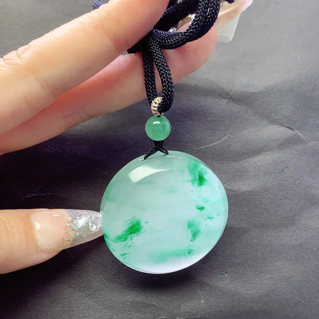 暖***身石英质玉（非洲翠）合金颈饰