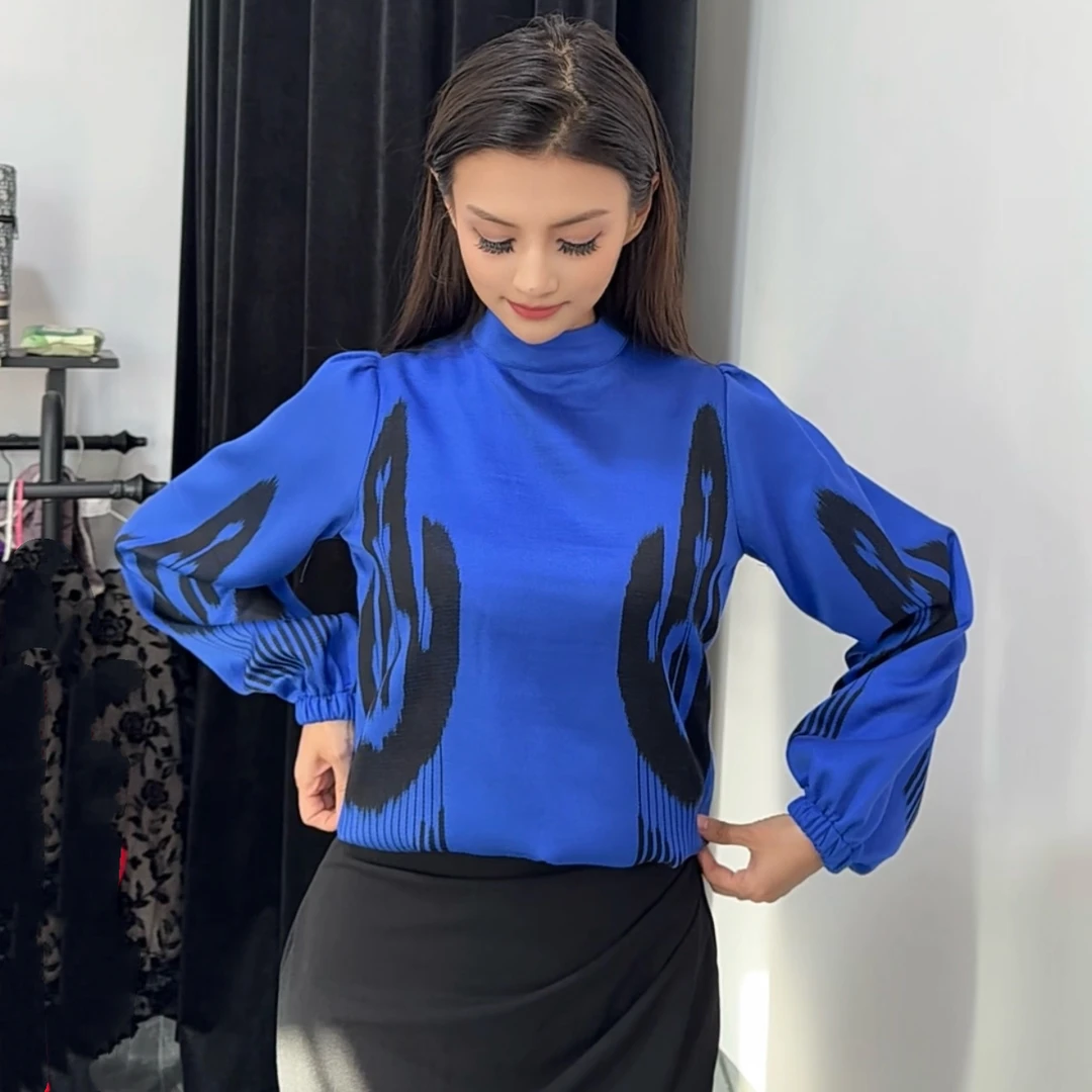 蓝色艾特莱斯上衣