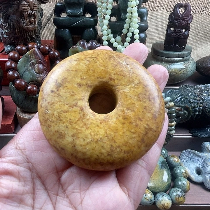 未镶嵌手串岫岩河磨玉（透闪石质玉）