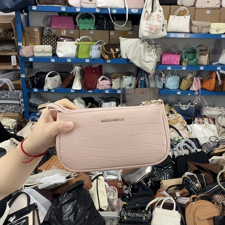塑料瓜*健健康康平平安安