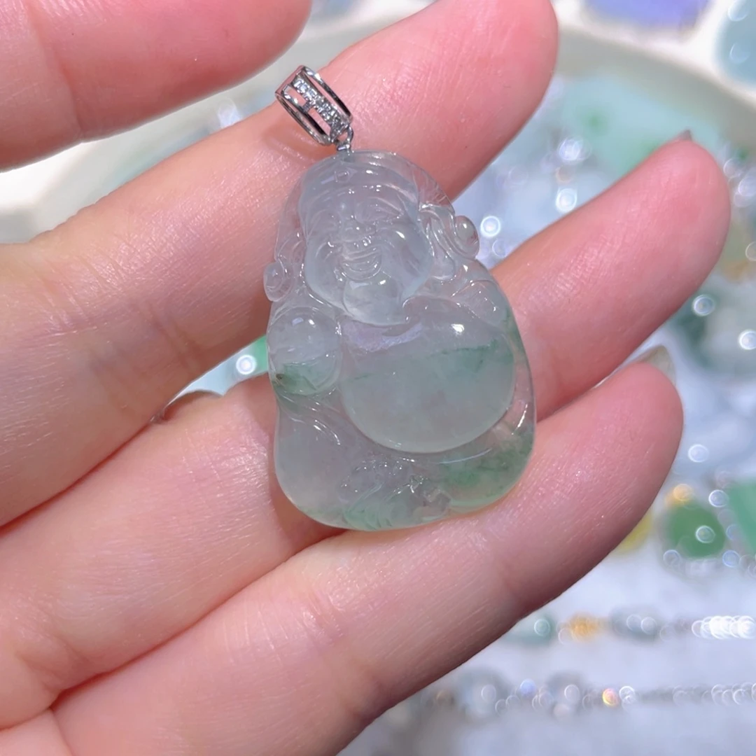 翡翠18K金镶嵌颈饰翡翠