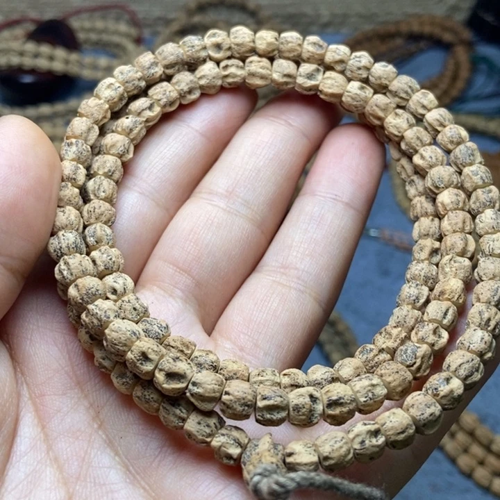 【闪购商品】吊坠柏香籽/百香籽