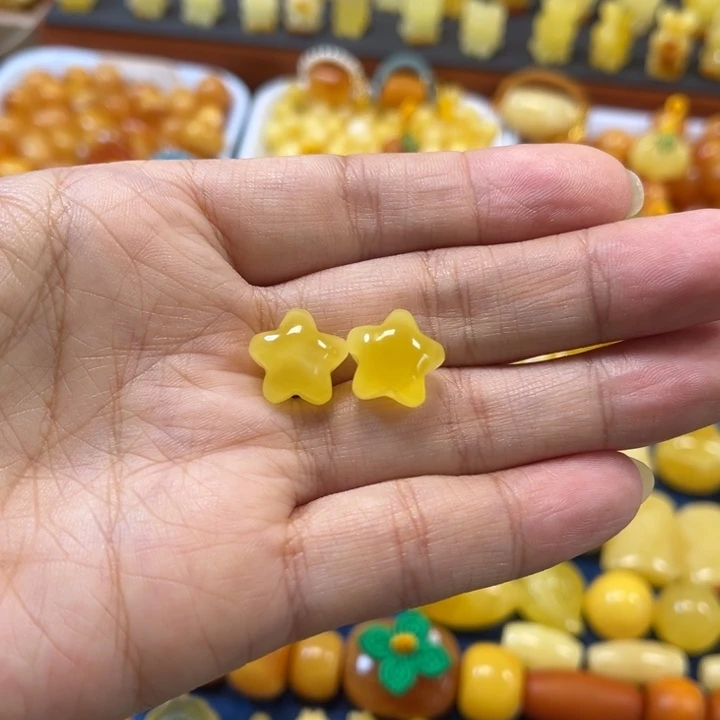 琥珀未镶嵌裸石星星一对