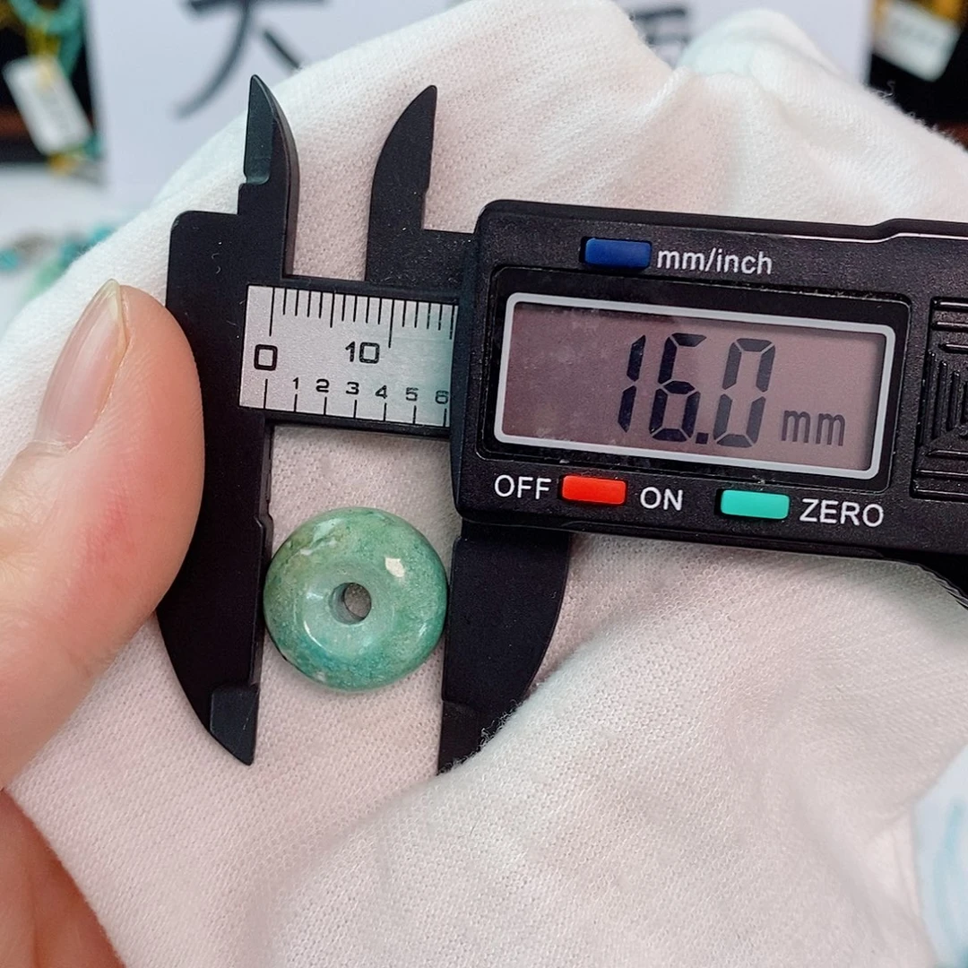未镶嵌南红玛瑙珠宝奇石