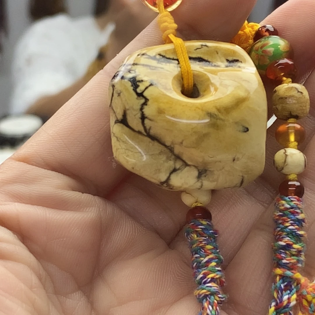 用***1琥珀未镶嵌裸石琥珀18