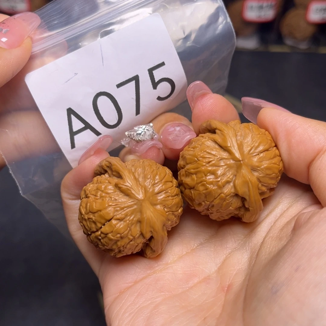 吊坠文玩核桃甲骨文35