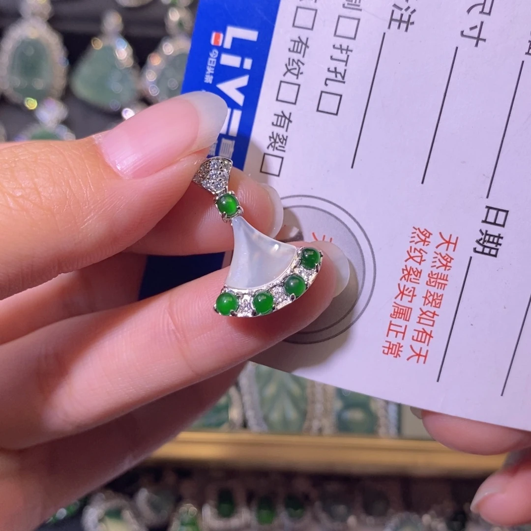 翡翠银S925镶嵌颈饰天然