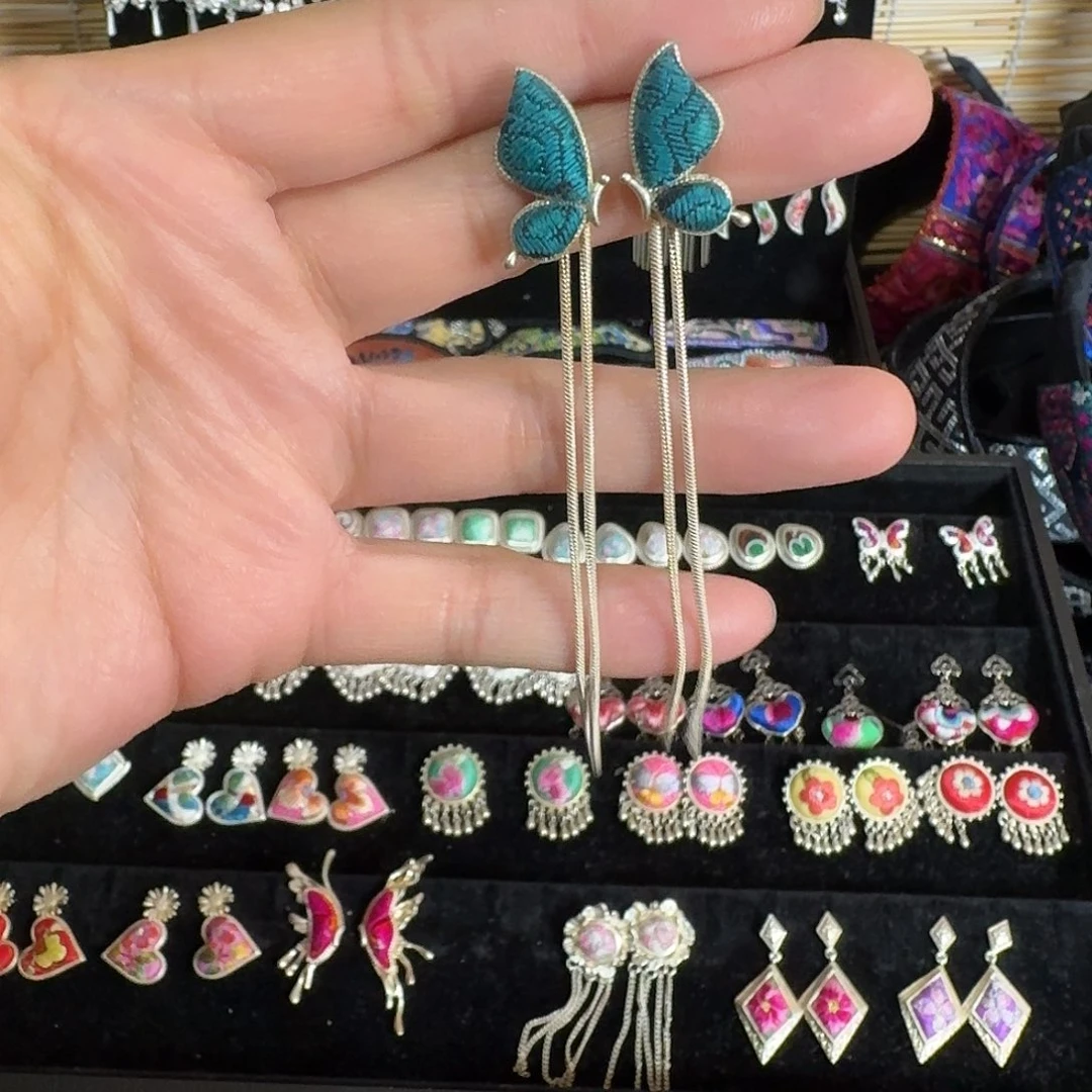 织绣民族风刺绣耳环