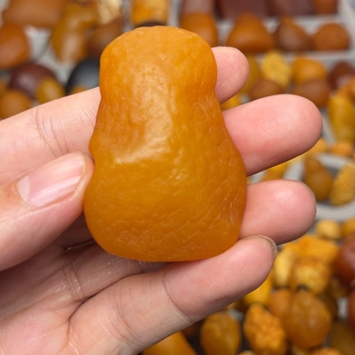 琥珀未镶嵌裸石天然蜜蜡吊坠