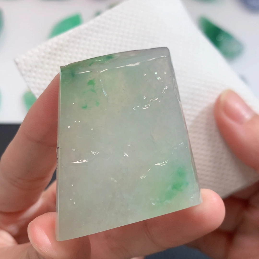 翡翠未镶嵌吊坠(不含链)253