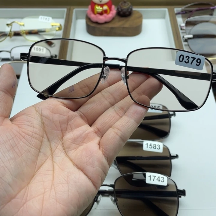 用***7茶水晶全框眼镜 0379