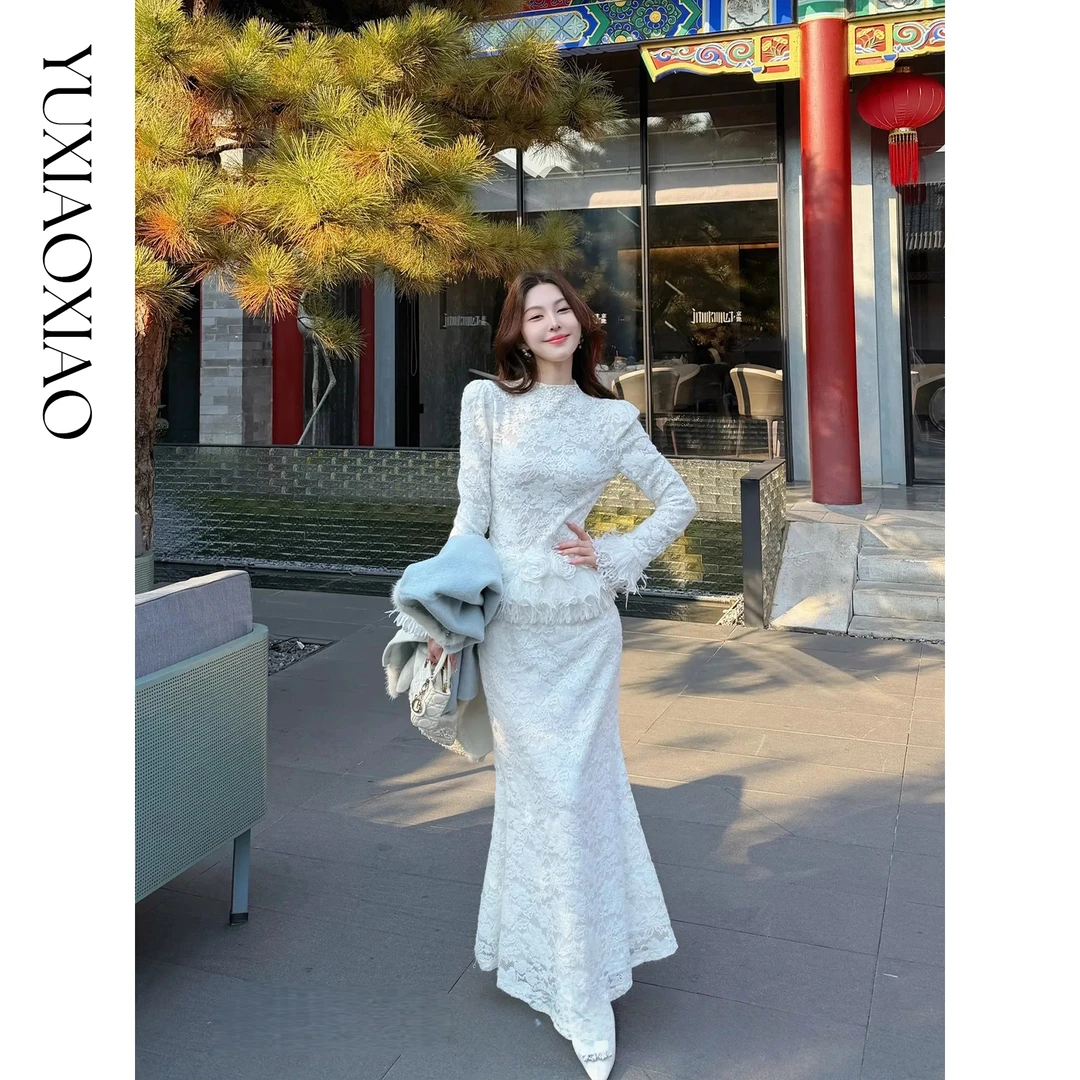 余潇潇【玫瑰纯恋】法式浪漫蕾丝陶瓷烫钻立体花朵修身上衣&长半裙