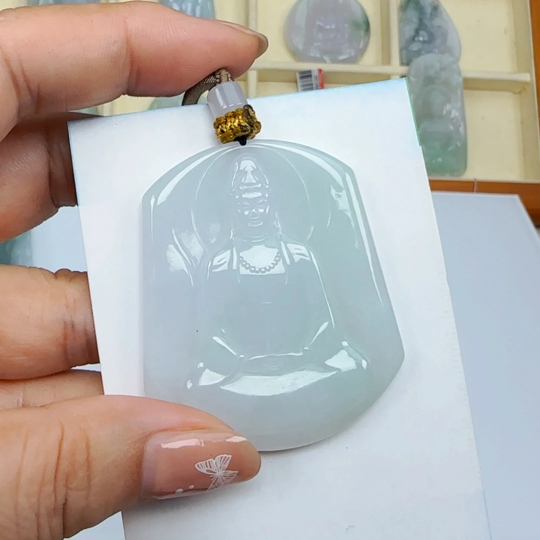 颈饰未镶嵌翡翠