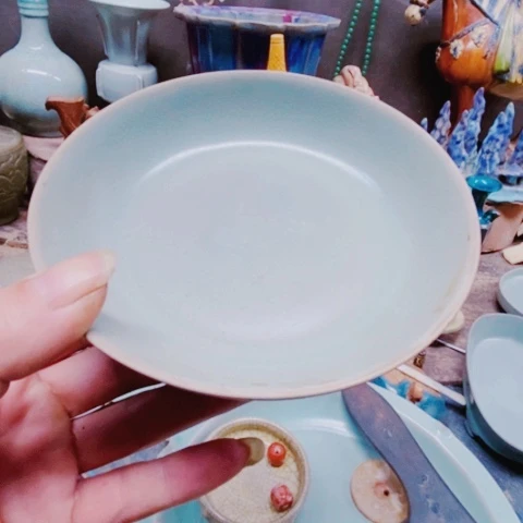 摆件瓷器和陶瓷制品的生工过程是在