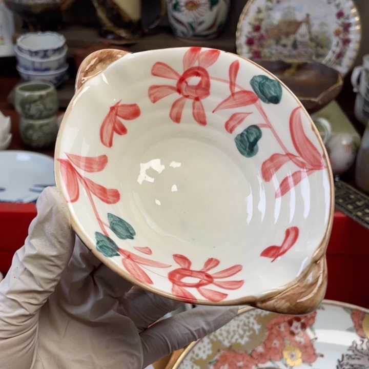 他家瓷器真美…开播了