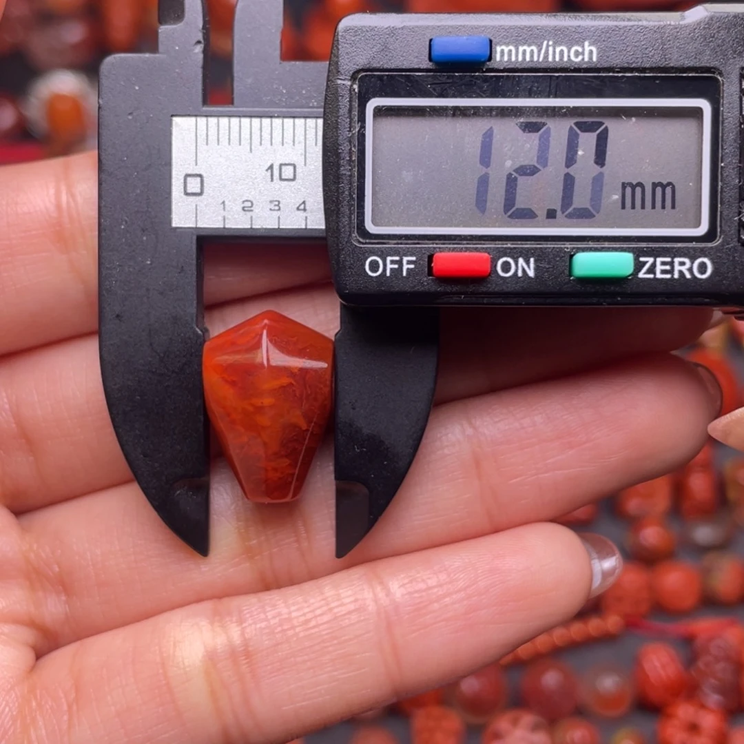 南红玛瑙未镶嵌配饰火焰纹三通款