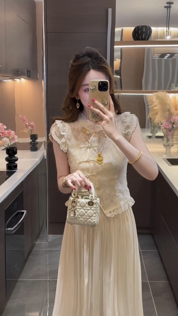 【子芸】《一见钟情》上衣预JJC5SY2189短款显瘦中国风设计感轻奢重工