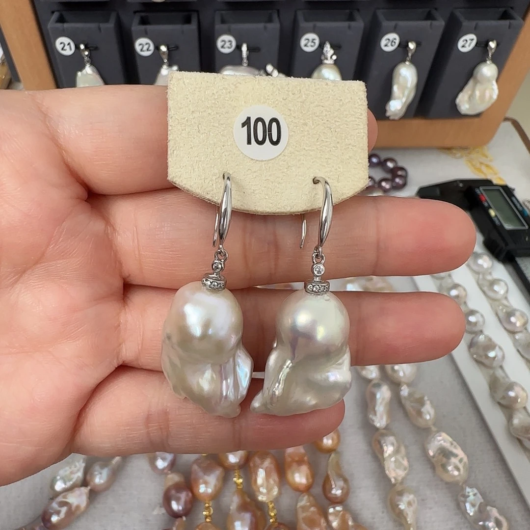 颈饰银S925镶嵌淡水珍珠