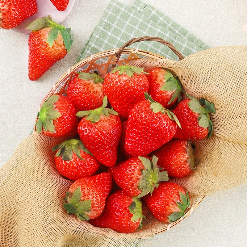 九九红颜草莓带框10-11斤左右（仅限大同平城区云冈区可拍）