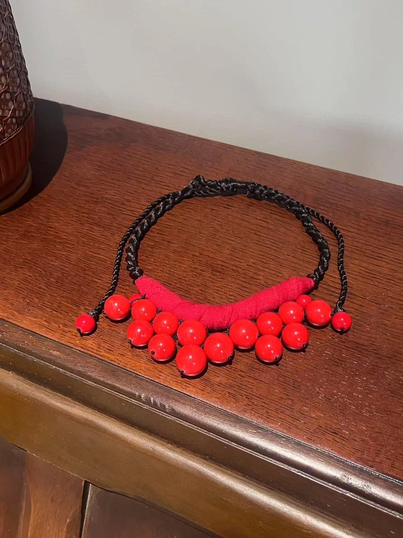 非金属玻璃项链 游尘衣物/大红珠项链