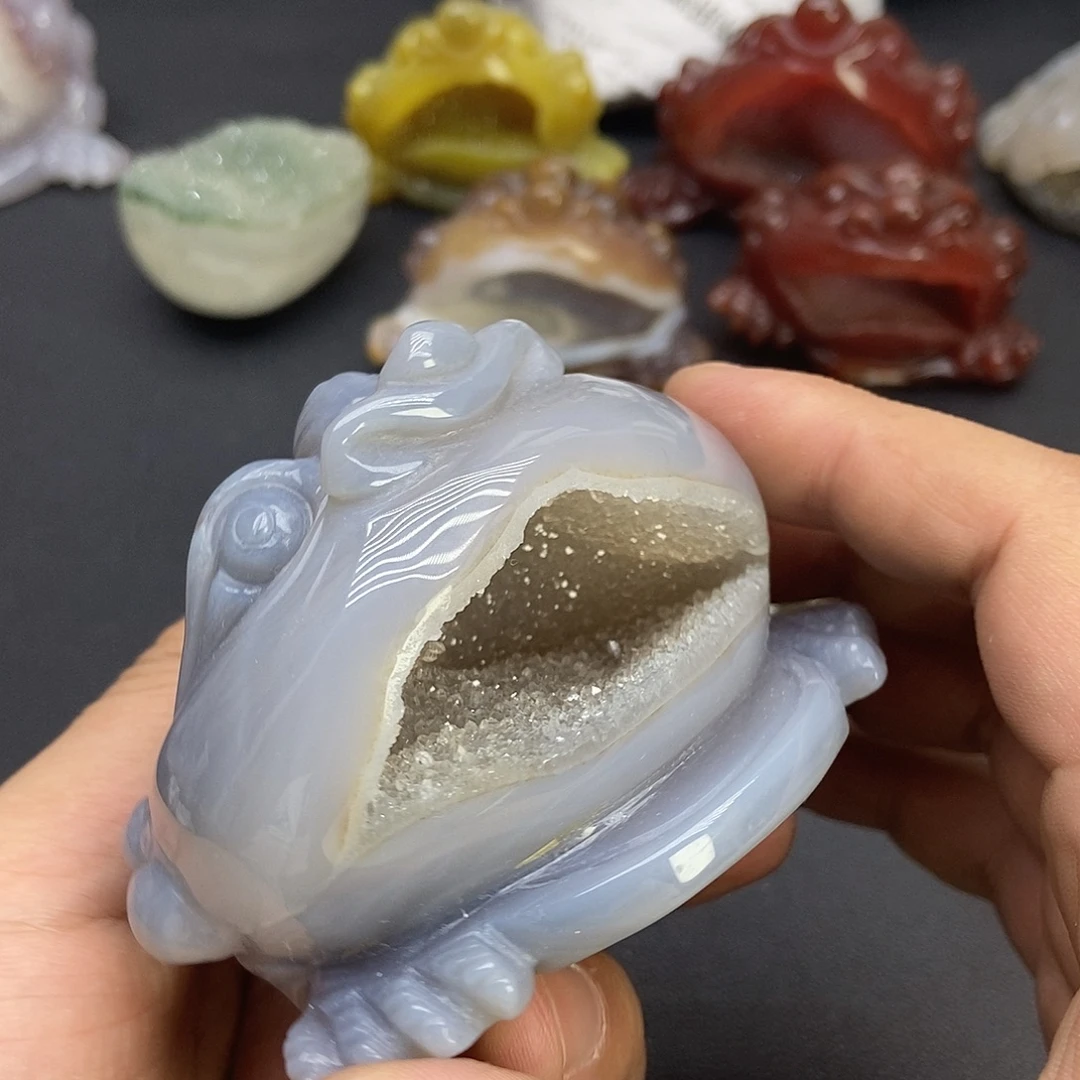 玛瑙/玉髓未镶嵌珠宝奇石
