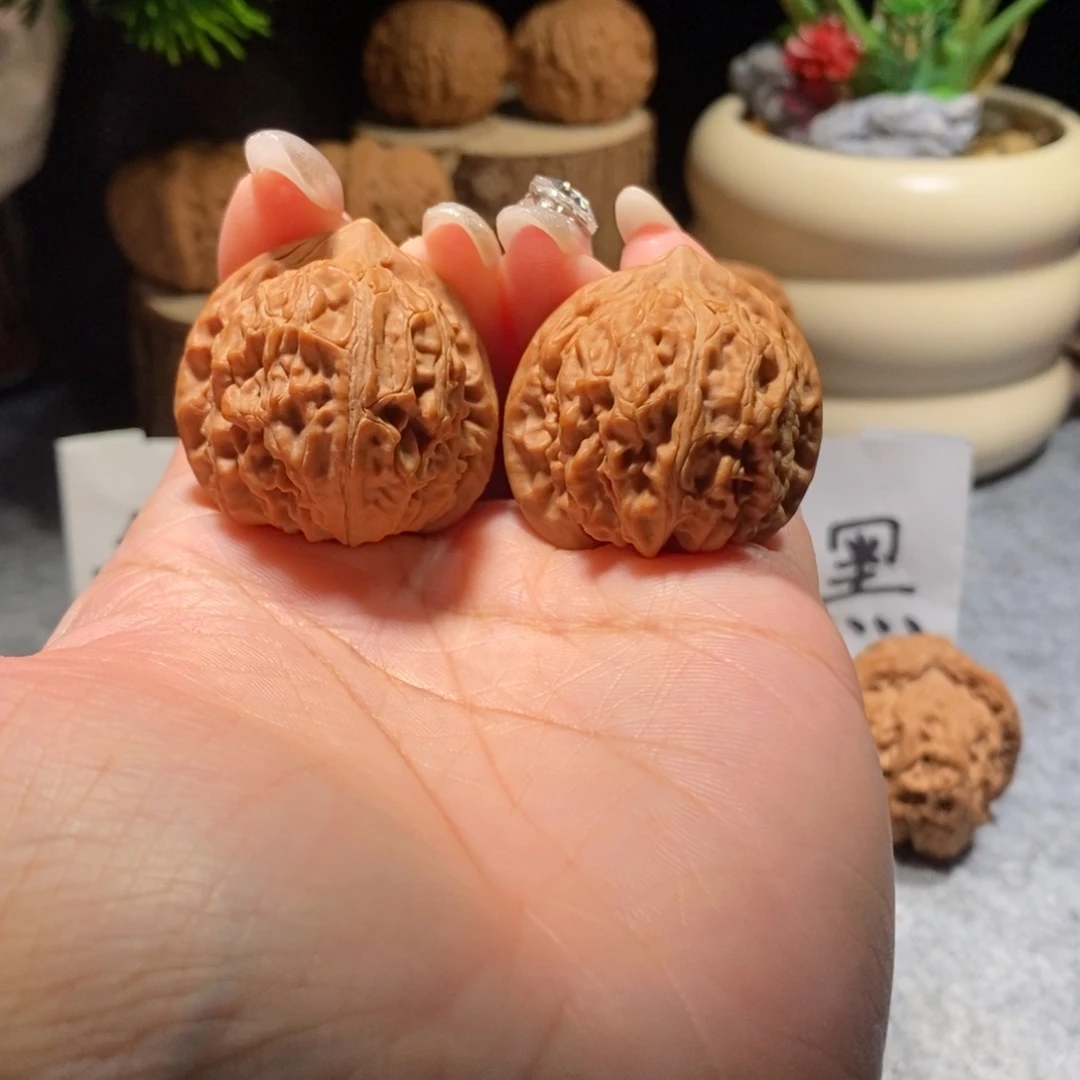 核桃把件全品34梨木台