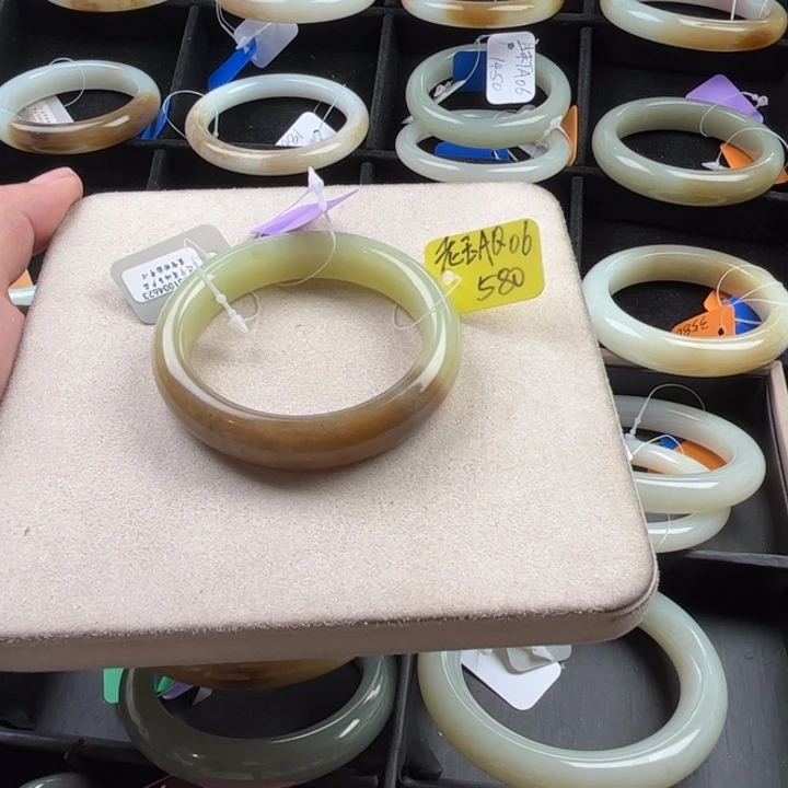 未镶嵌手镯和田玉玲珑美镯54