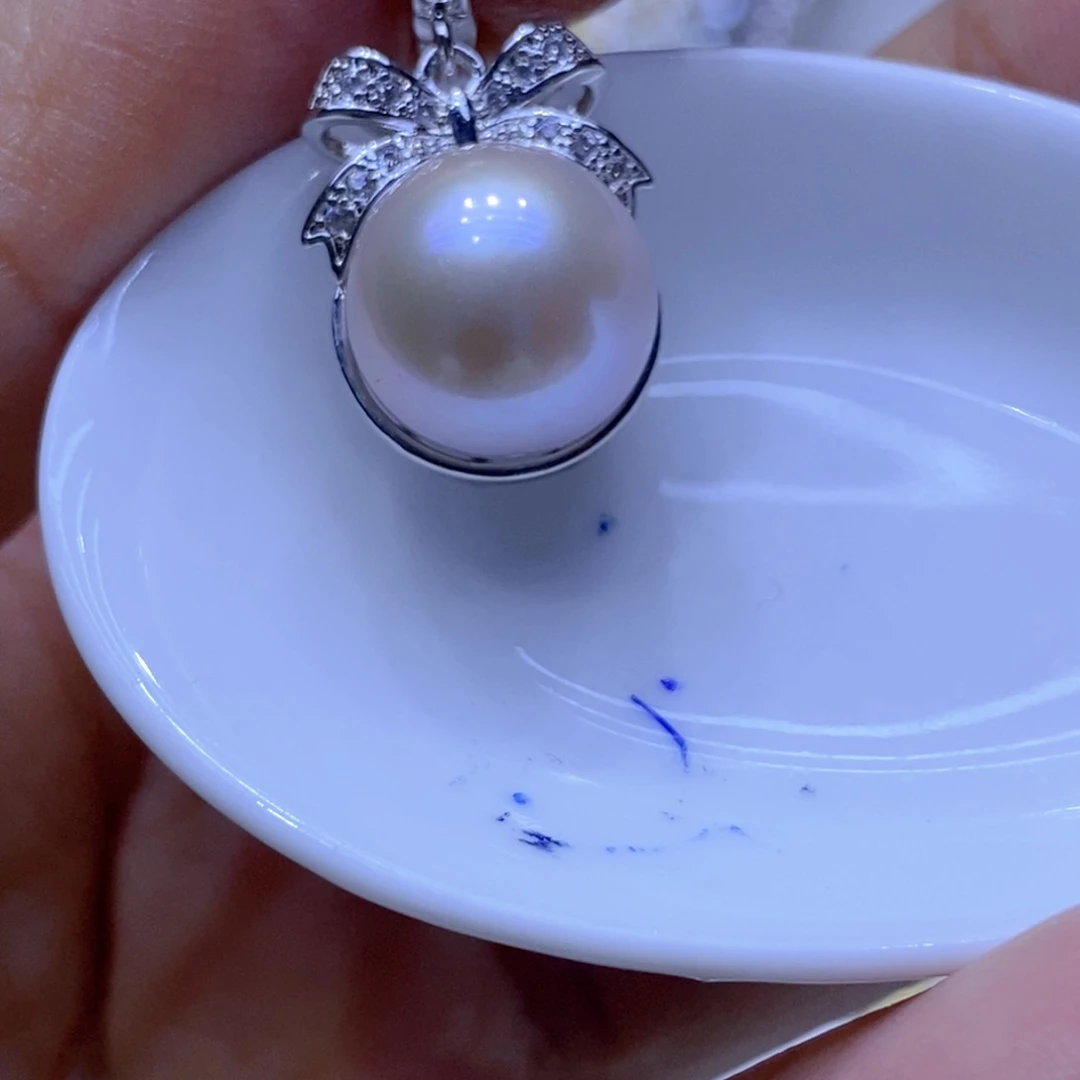 未镶嵌淡水珍珠吊坠或者耳钉