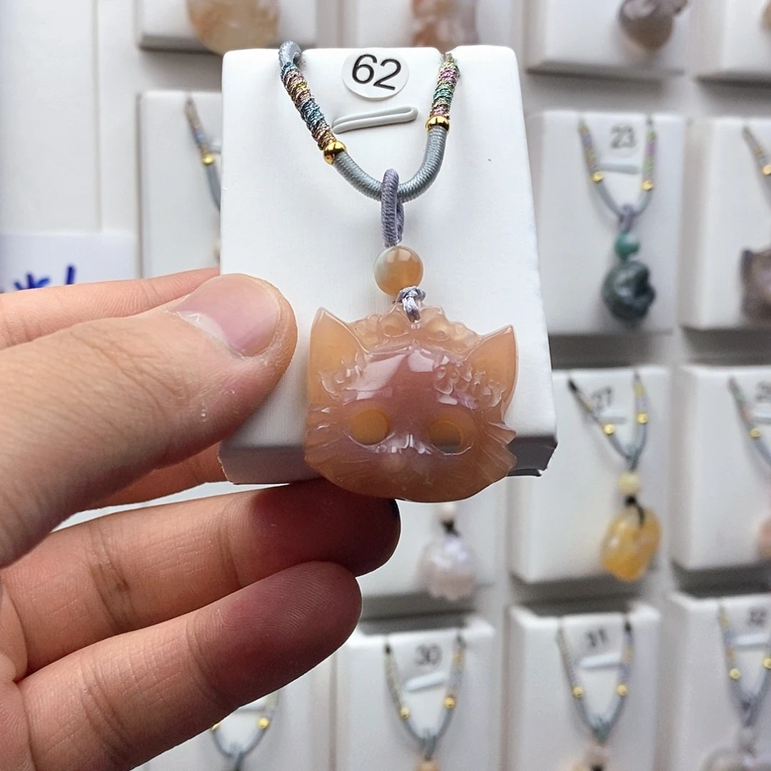 石英质玉吊坠(赠链)未镶嵌这****飘