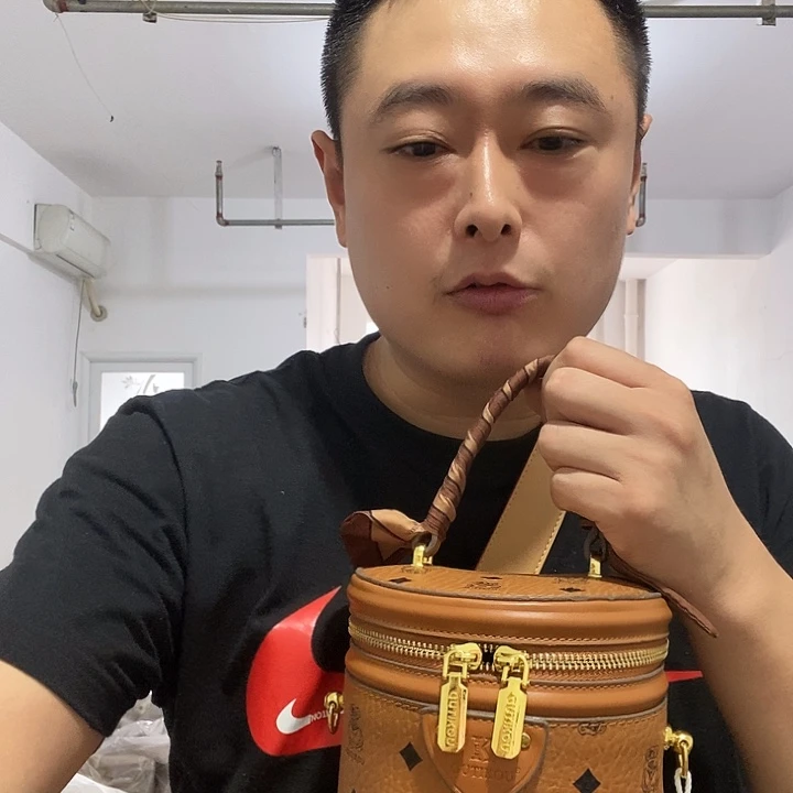 蚕丝驴皮（革）山羊皮（革）