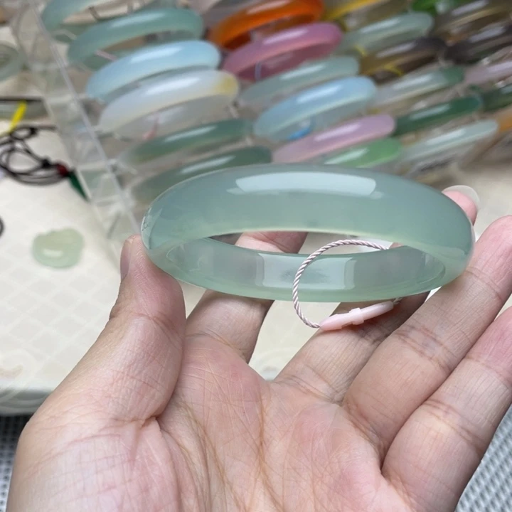 玛瑙/玉髓未镶嵌手镯56圈口