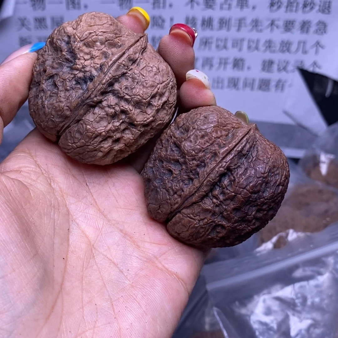 文玩核桃把件云南野生铁核桃136号47mm虚尖