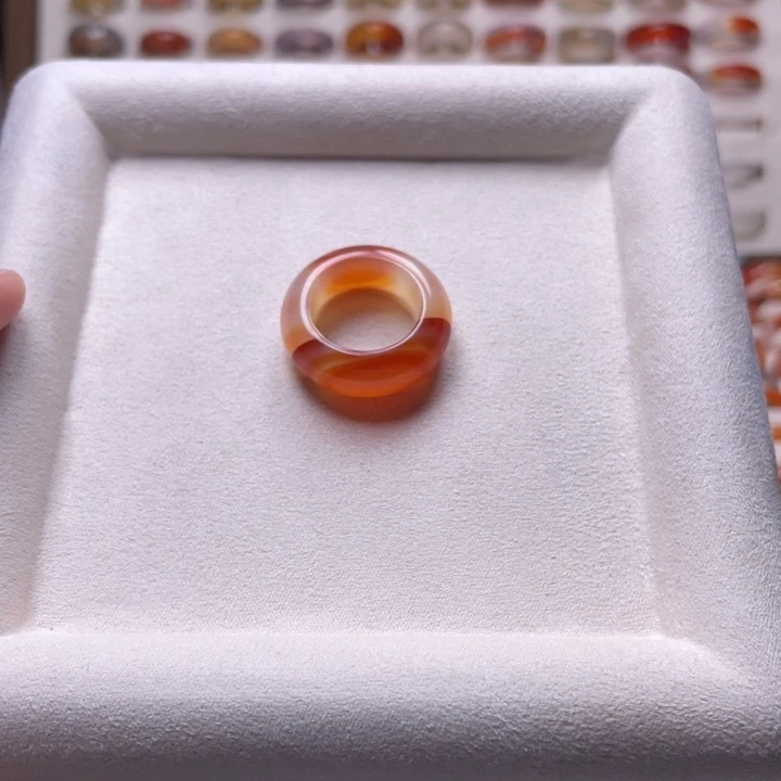 玛瑙/玉髓戒指未镶嵌萬***K