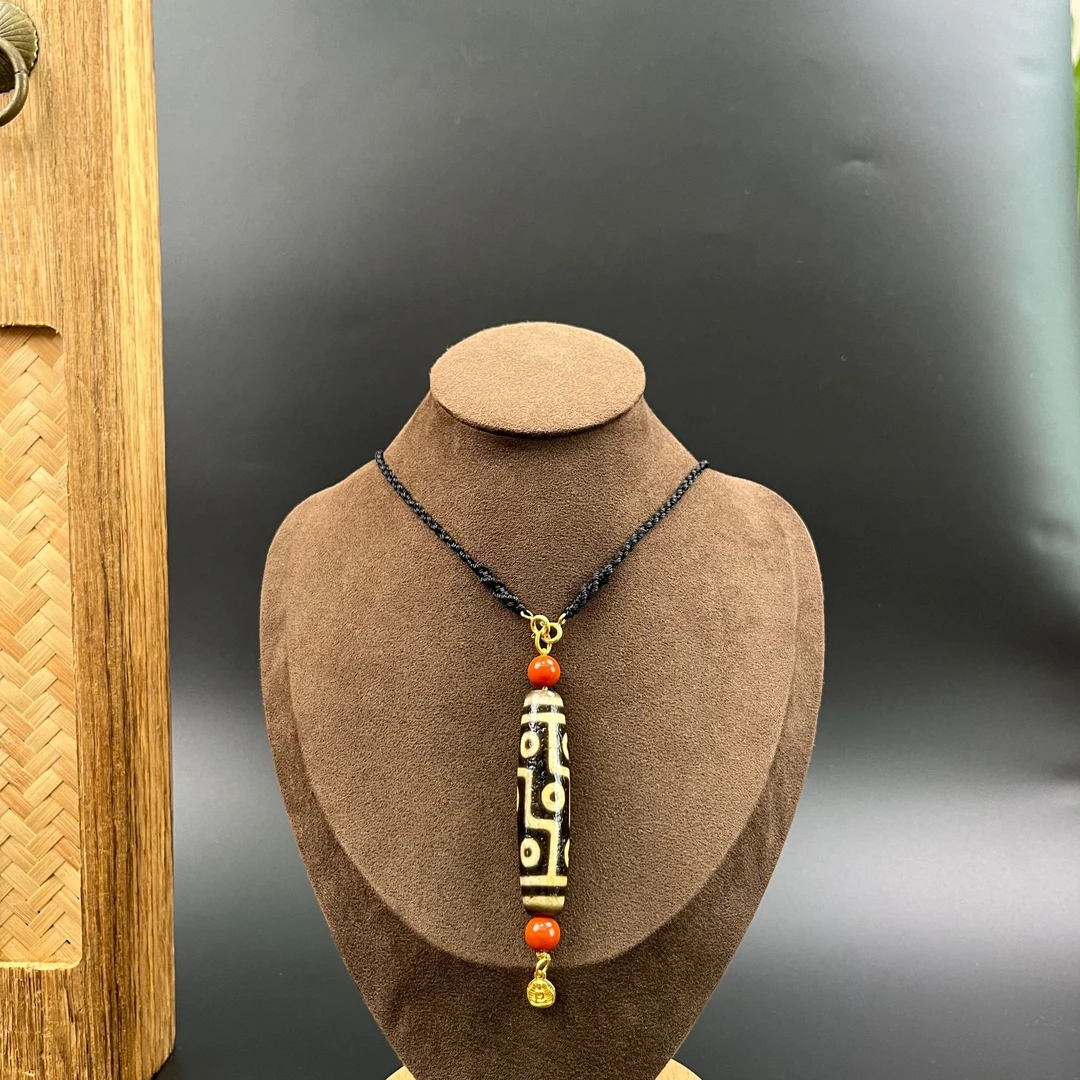 美泓精品老牙黄九眼颈饰玛瑙颈链