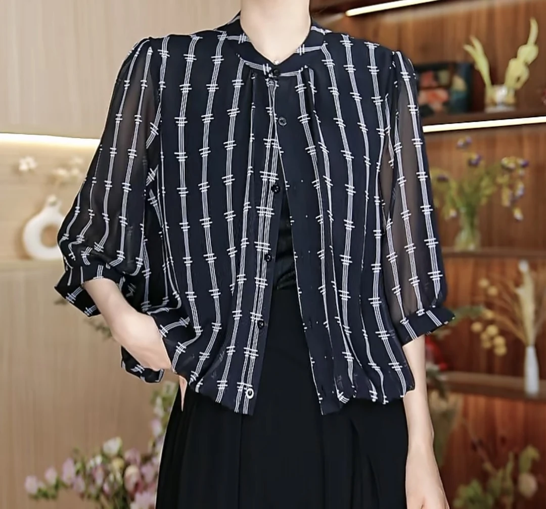 8883-11新款女士小衫