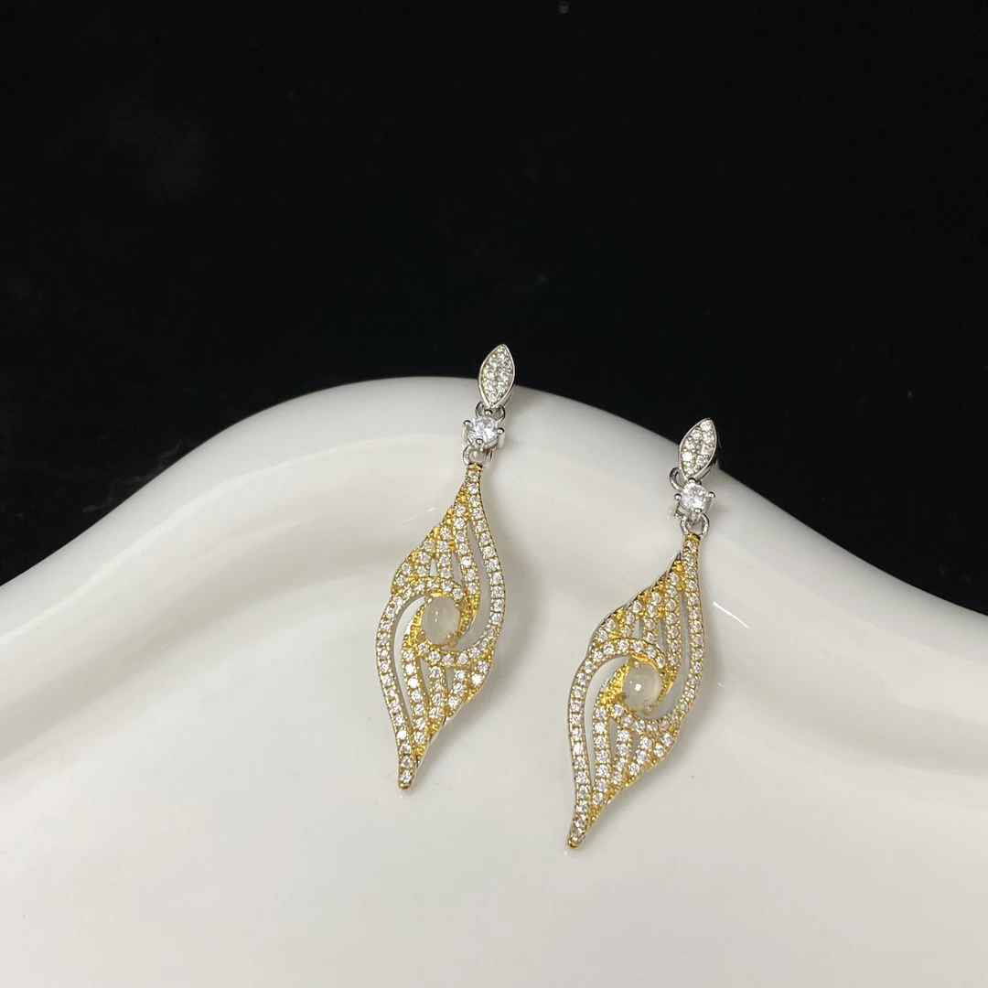 翡翠白冰蛋面耳饰 气质复古款耳饰