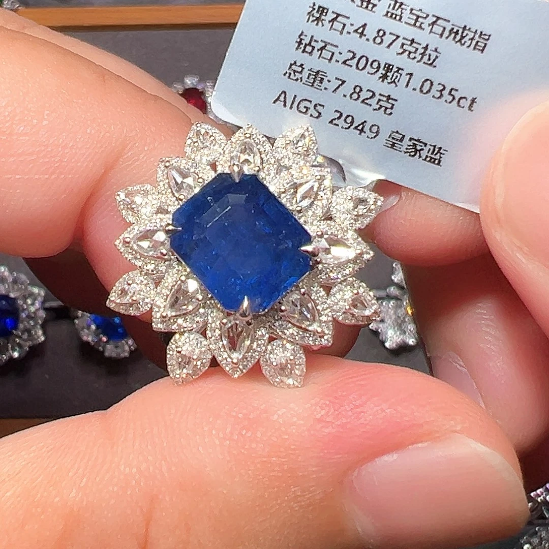 蓝宝石18K金镶嵌戒指