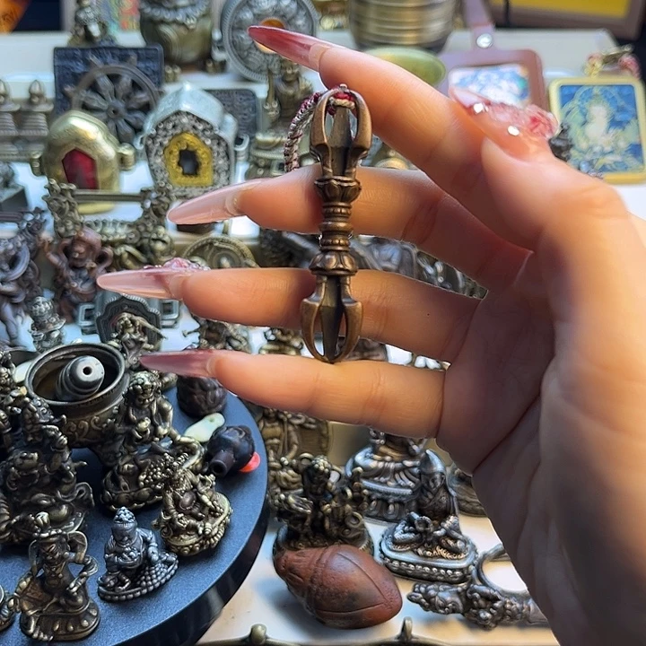 泥塑4号闪价漏价一件