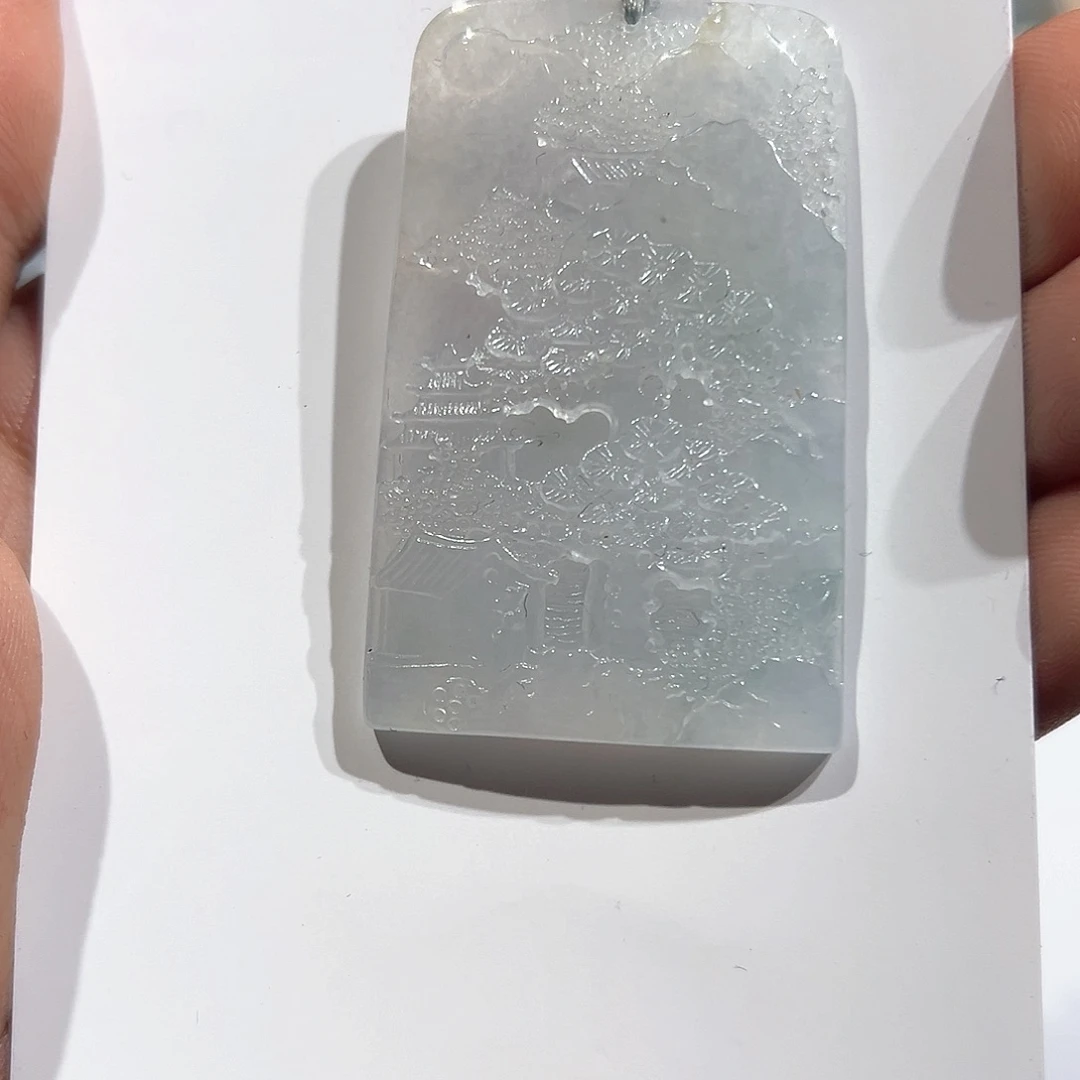 翡翠未镶嵌颈饰挂件