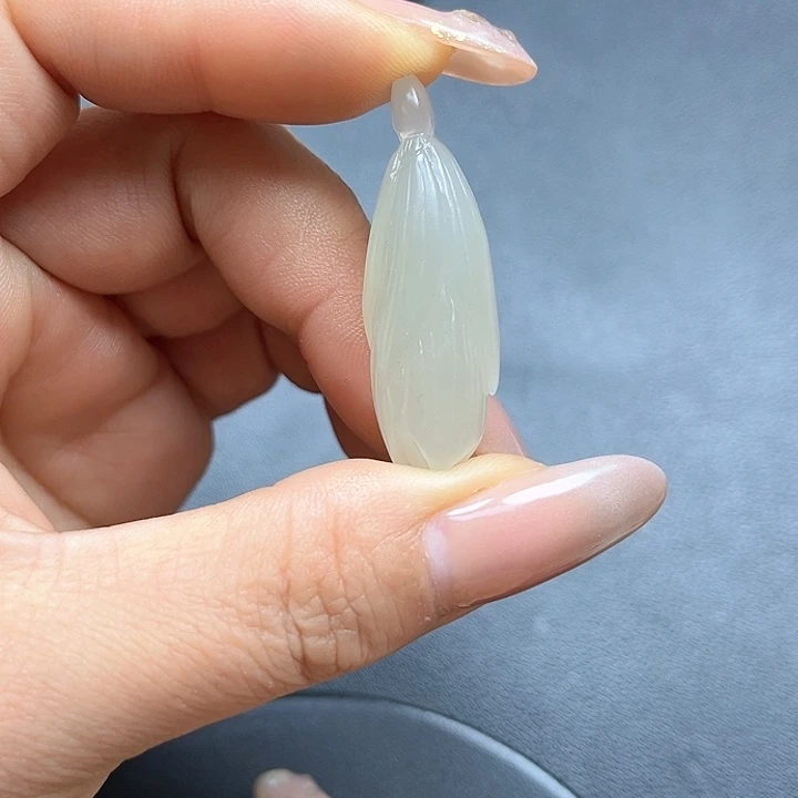 【闪购商品】颈饰未镶嵌和田玉