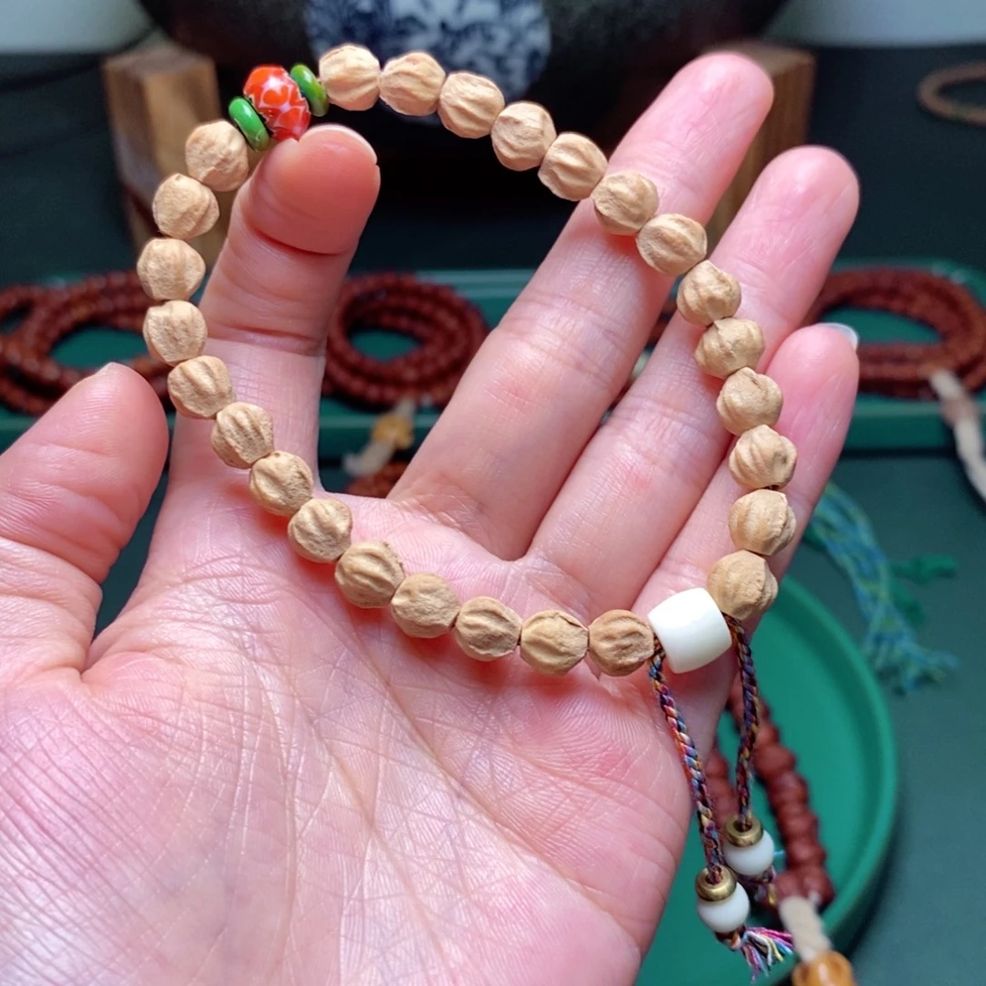 柏香籽/百香籽吊坠117.莲花