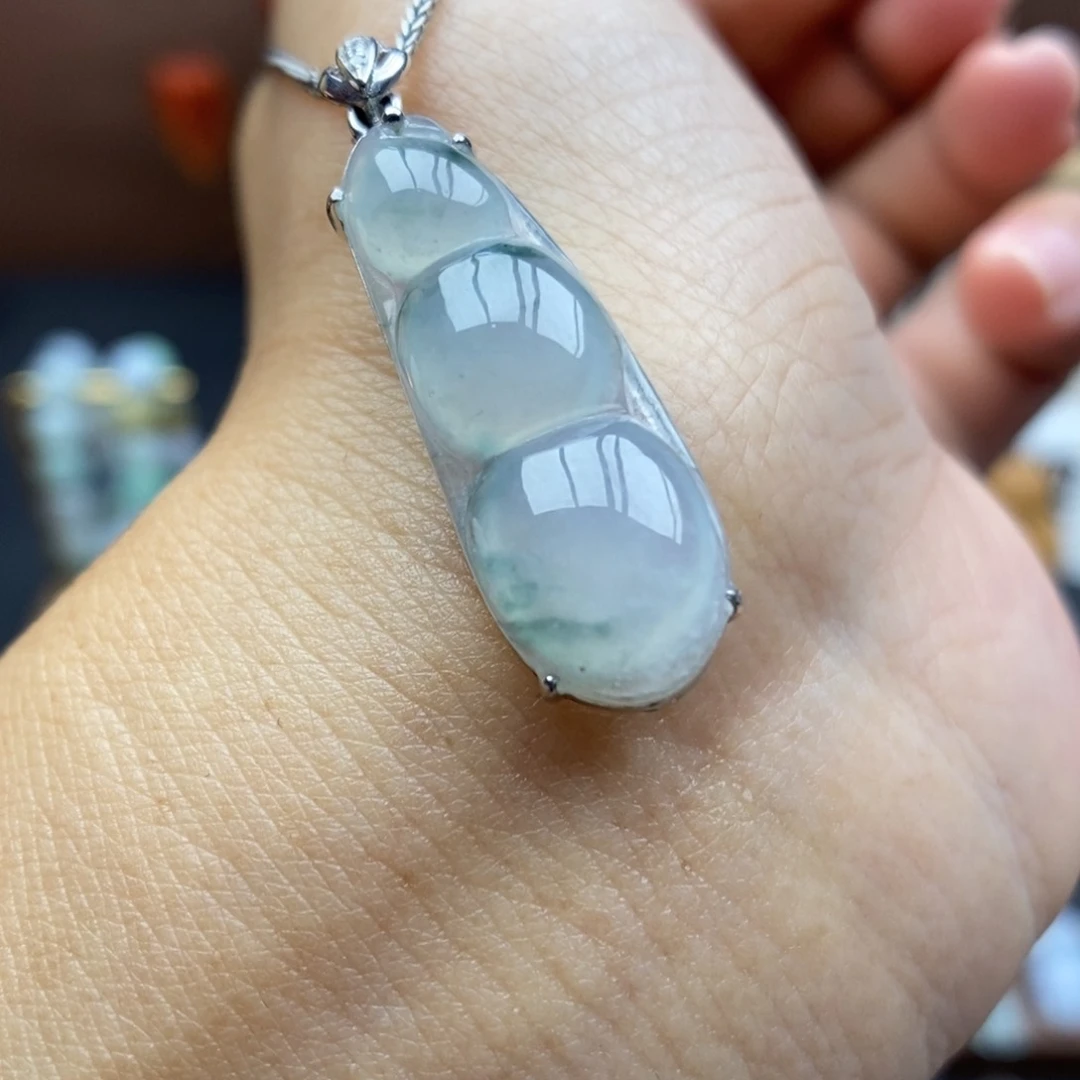【闪购商品】颈饰18K金镶嵌翡翠43