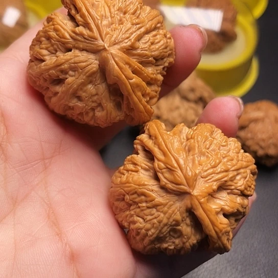 文玩核桃平谷粗筋