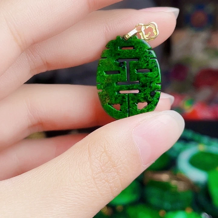 翡翠银S925镶嵌颈饰多样性