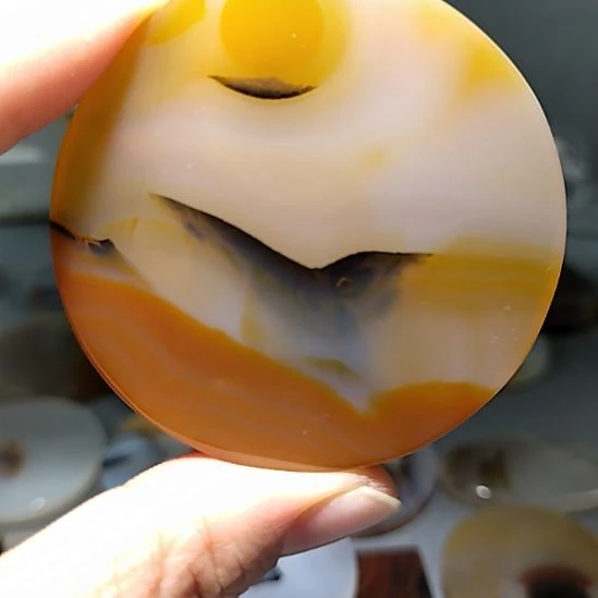 玛瑙/玉髓未镶嵌吊坠挂牌