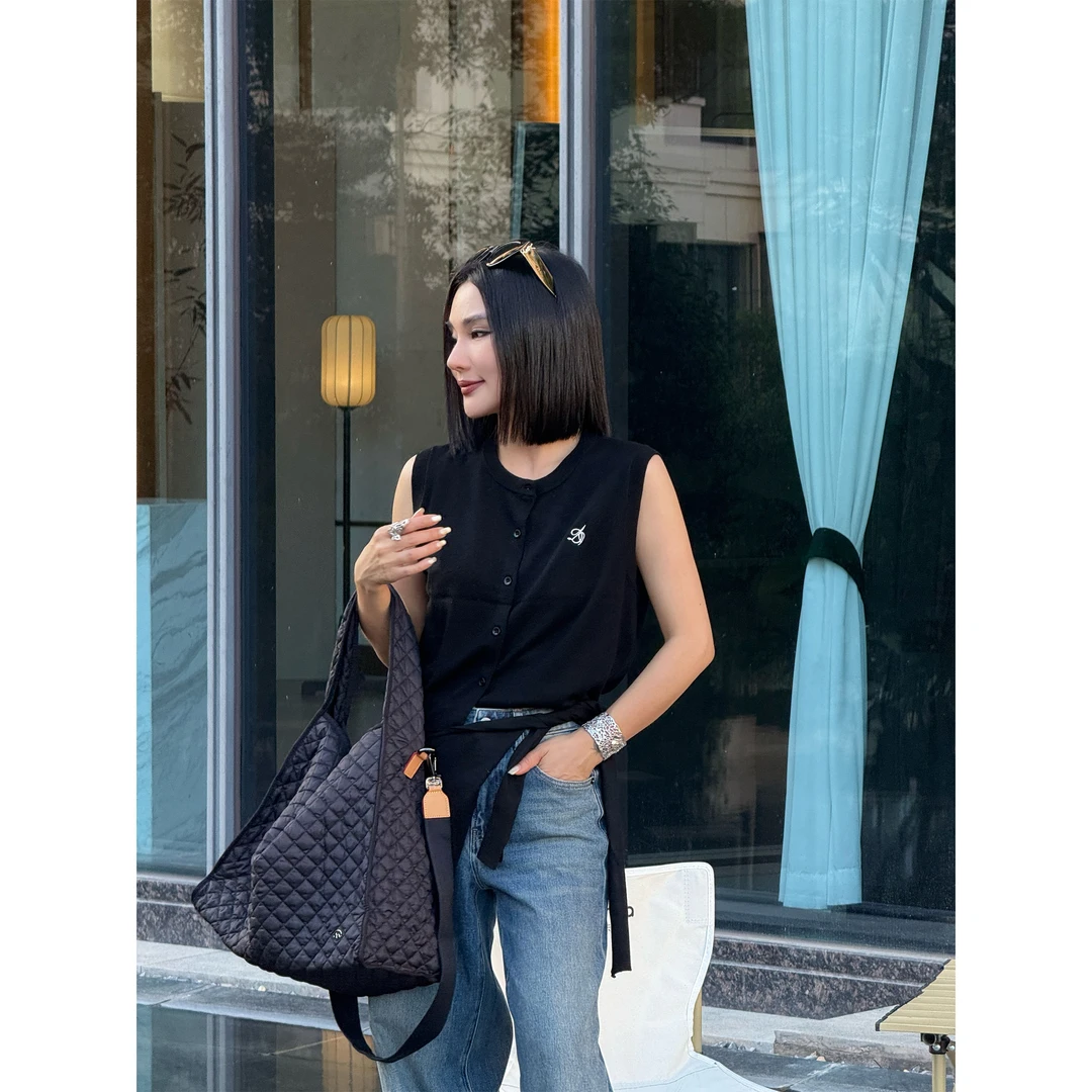 【妙妙精选】HUANGNAJI时尚气质设计感百搭无袖圆领上衣6088