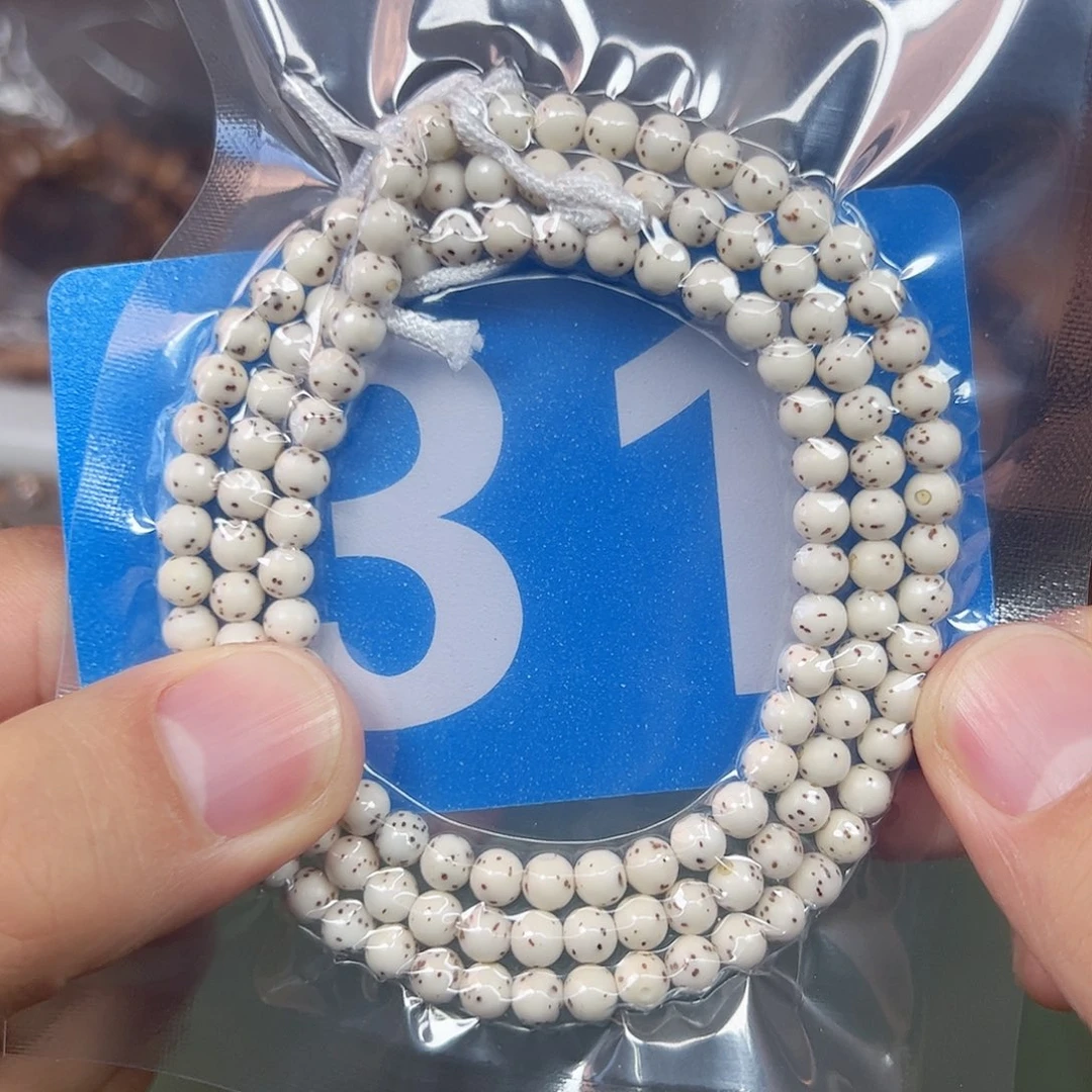 星月菩提吊坠5圆珠背月。  31