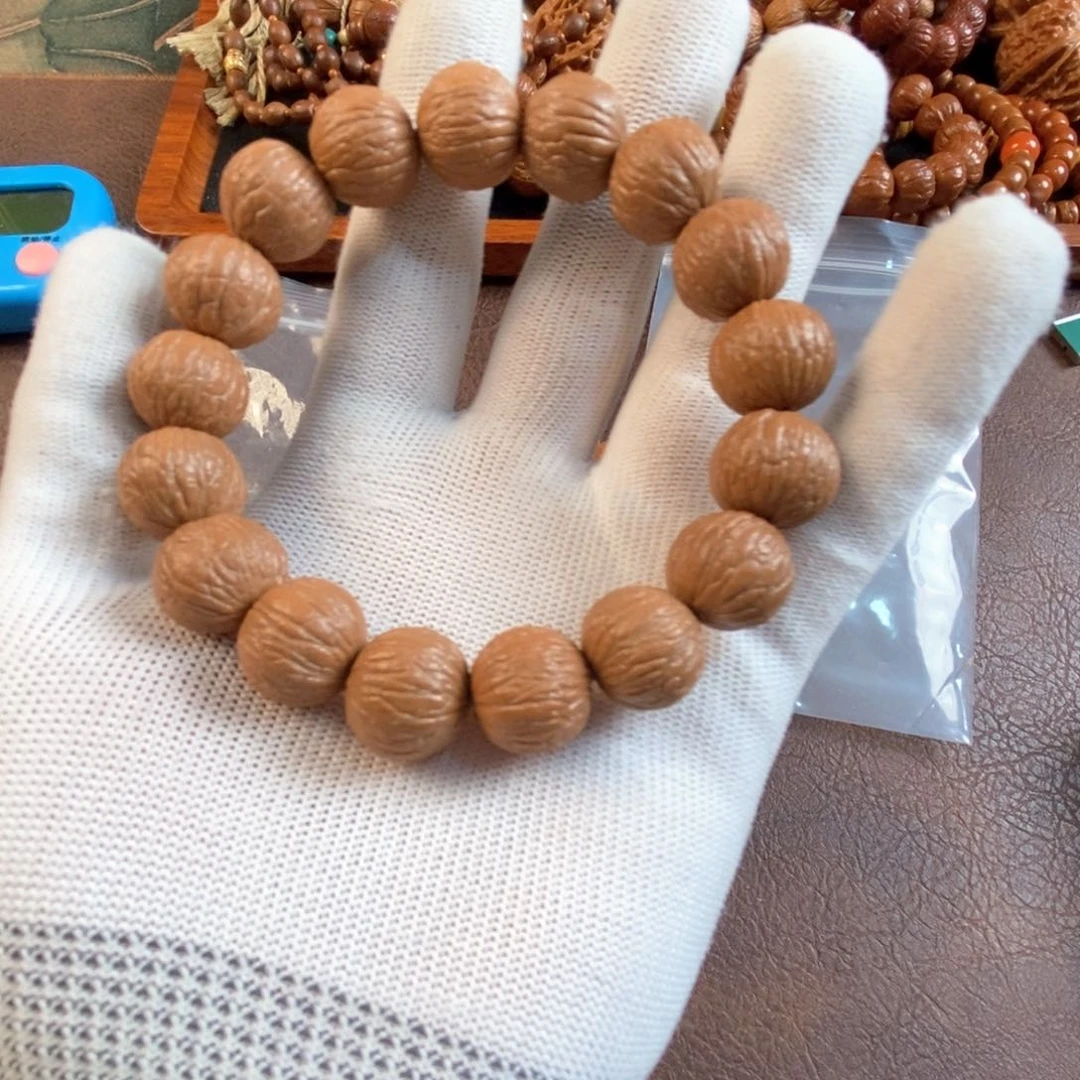 猴头核桃吊坠烈****宁16凤羽