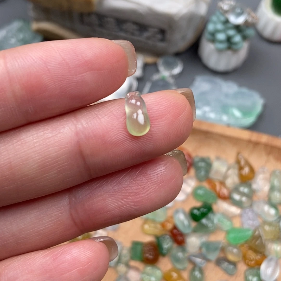 定制翡翠未镶嵌翡翠福瓜